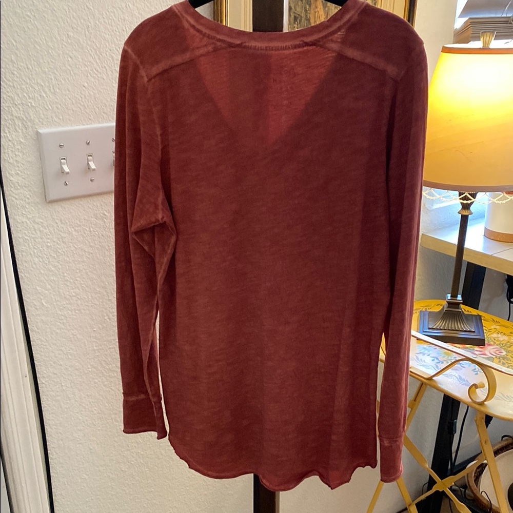 Women's V-Neck Long Sleeve Top - Rust Peruvian Connection - Picture 6 of 7